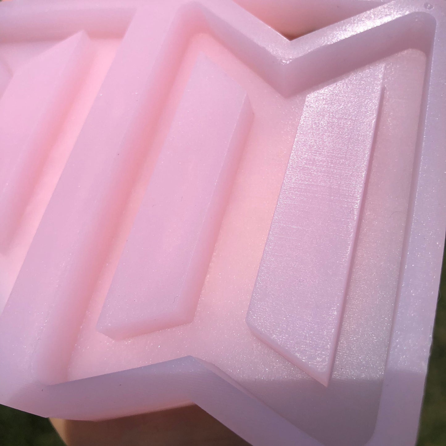 BTS Silicone Resin Shaker Mold